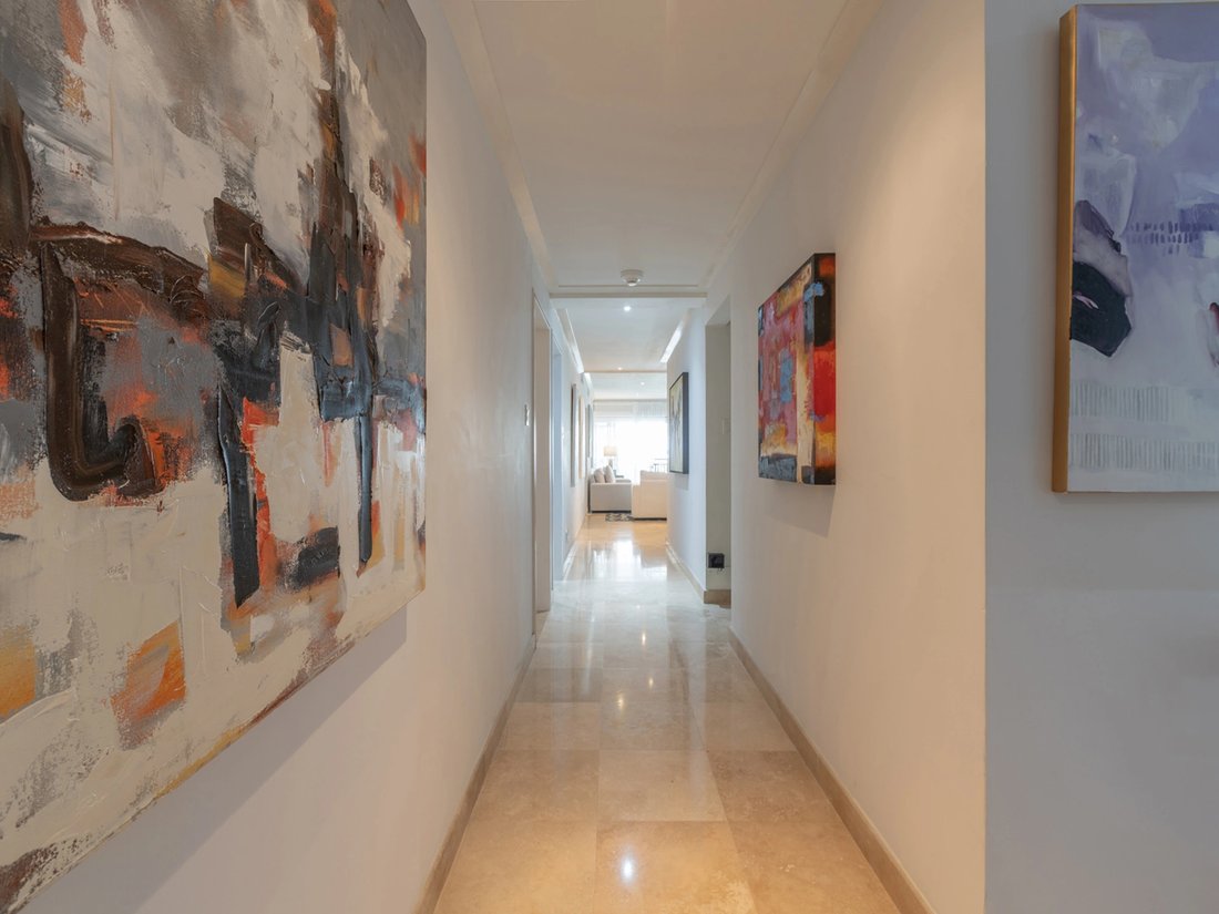 Apartment in Paynes Bay Beach, Saint James, Barbados 3 - 15171556