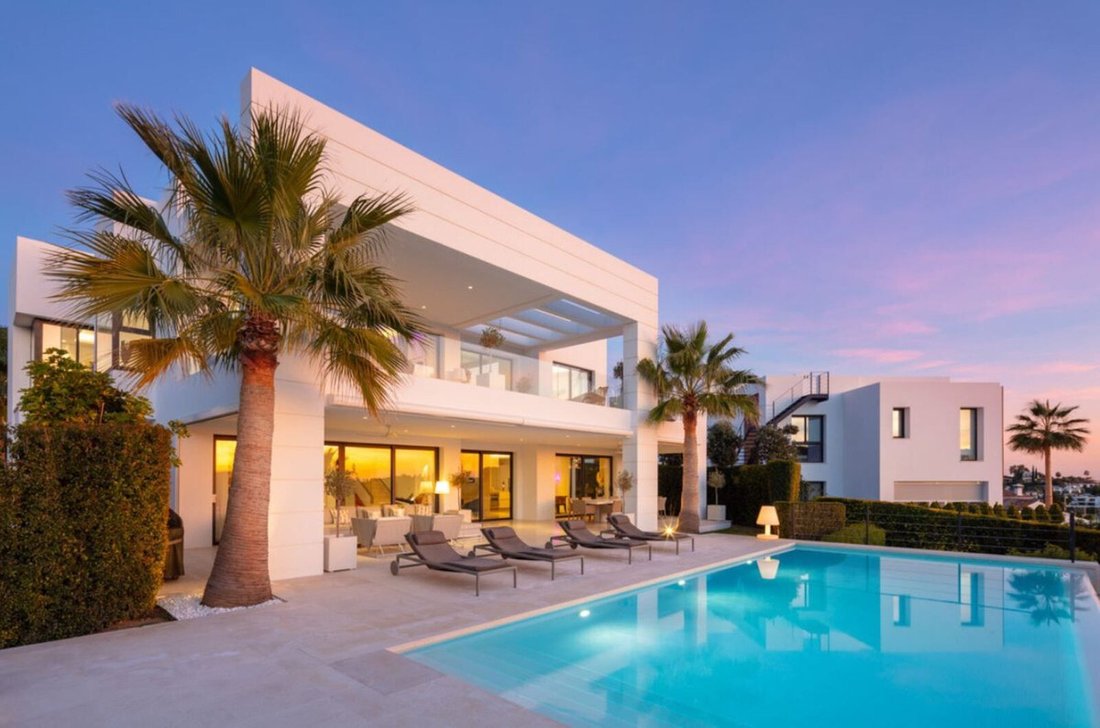 Villa in Puerto Banus, Marbella, Spain 4 - 15172304