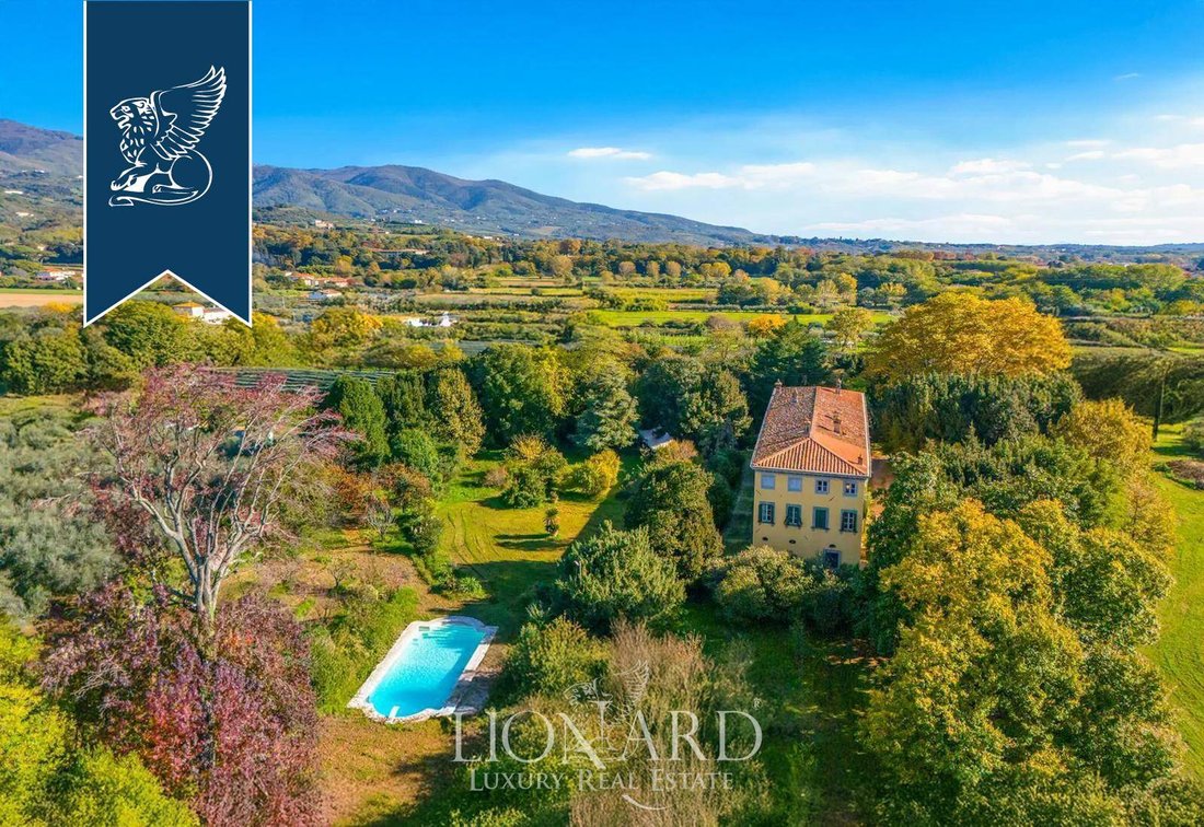 Villa in Pieve di Brancoli, Lucca, Tuscany 1 - 15164654