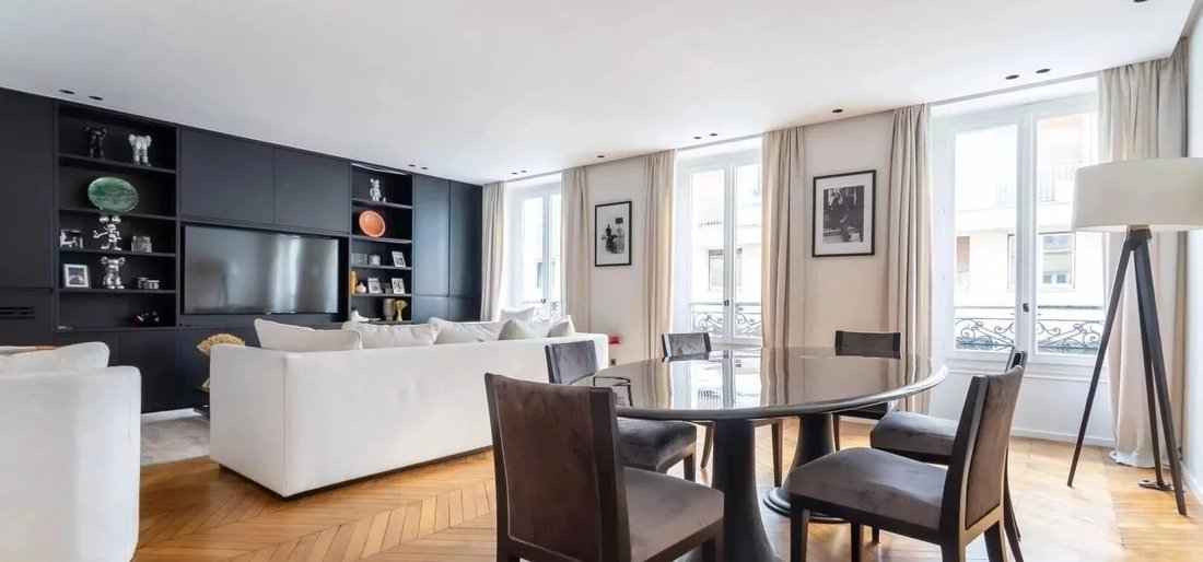 Apartment in Chaillot, Paris 16e Arrondissement, Paris 1 - 12606017