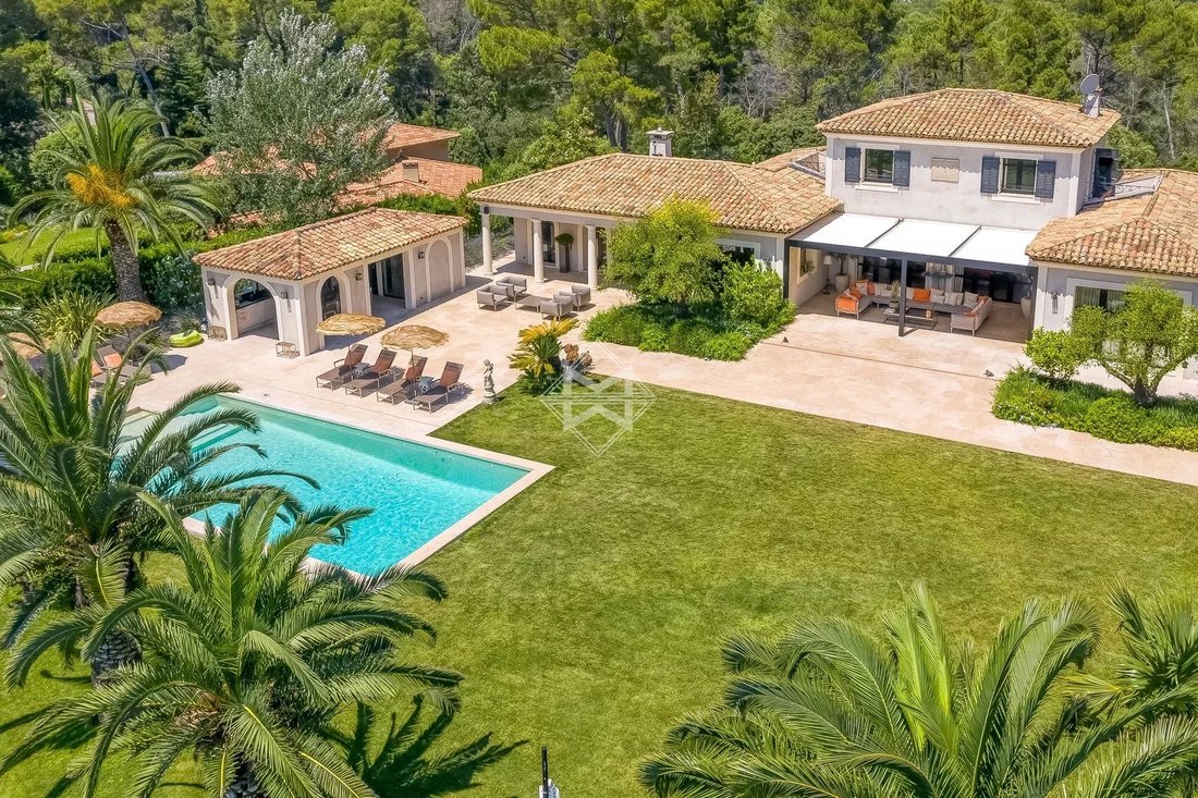 Villa in Mougins, Provence-Alpes-Côte d'Azur, France 2 - 15163784