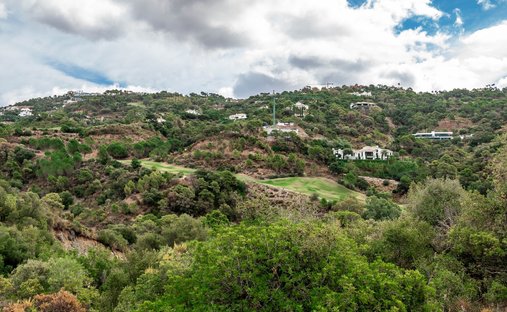 Land in La Zagaleta, Benahavis, Andalusia 1