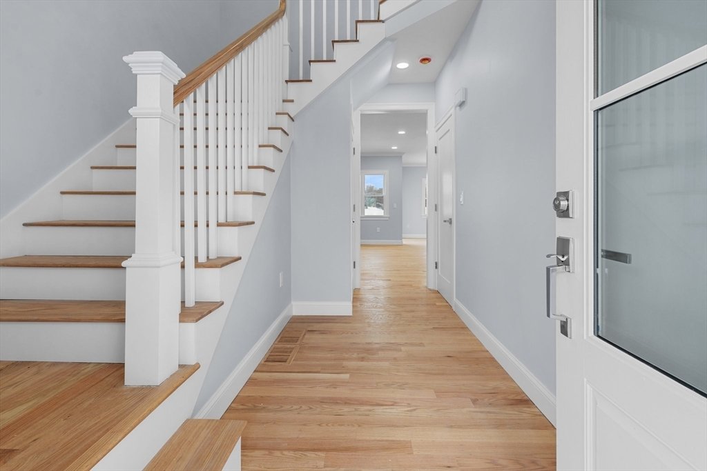 House in Marlborough, Massachusetts, United States 2 - 15163347