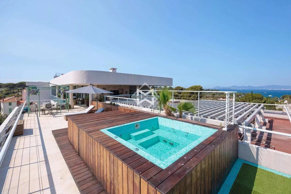 Penthouse in Antibes, Provence-Alpes-Côte d'Azur, France 2 - 13472492