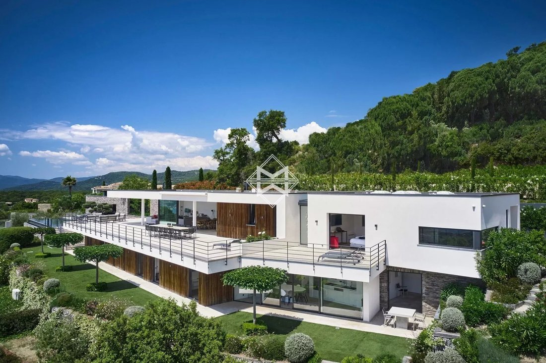 Villa in Grimaud, Provence-Alpes-Côte d'Azur, France 4 - 13346633