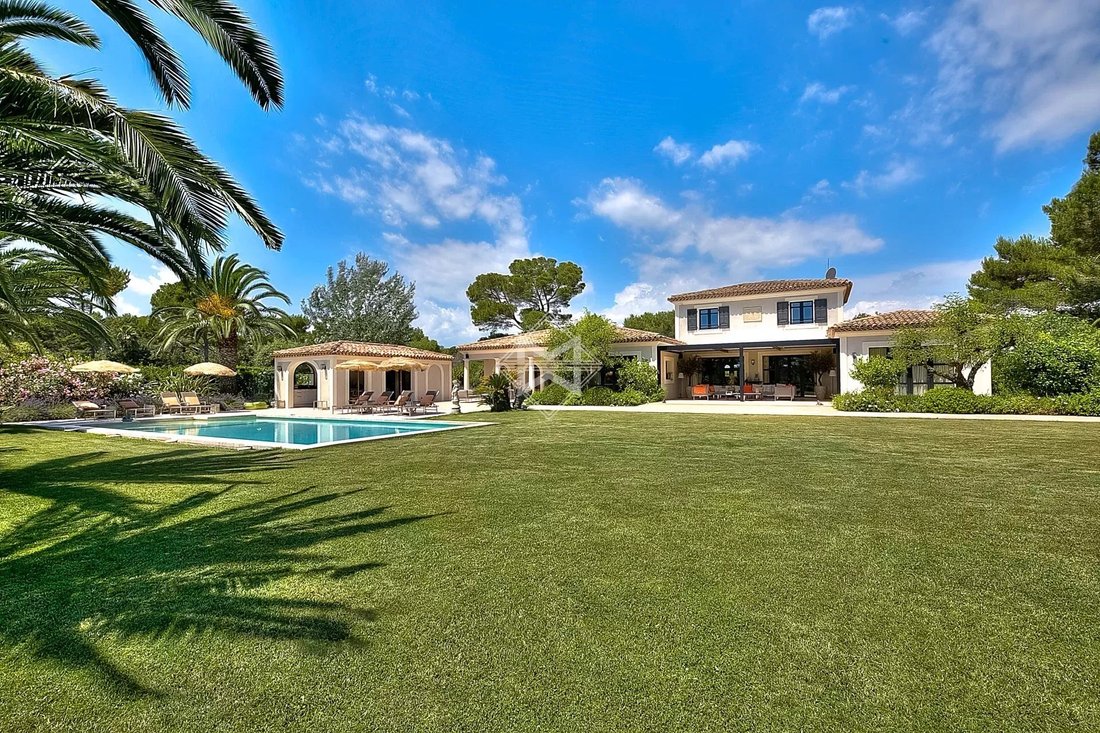 Villa in Mougins, Provence-Alpes-Côte d'Azur, France 3 - 15163784