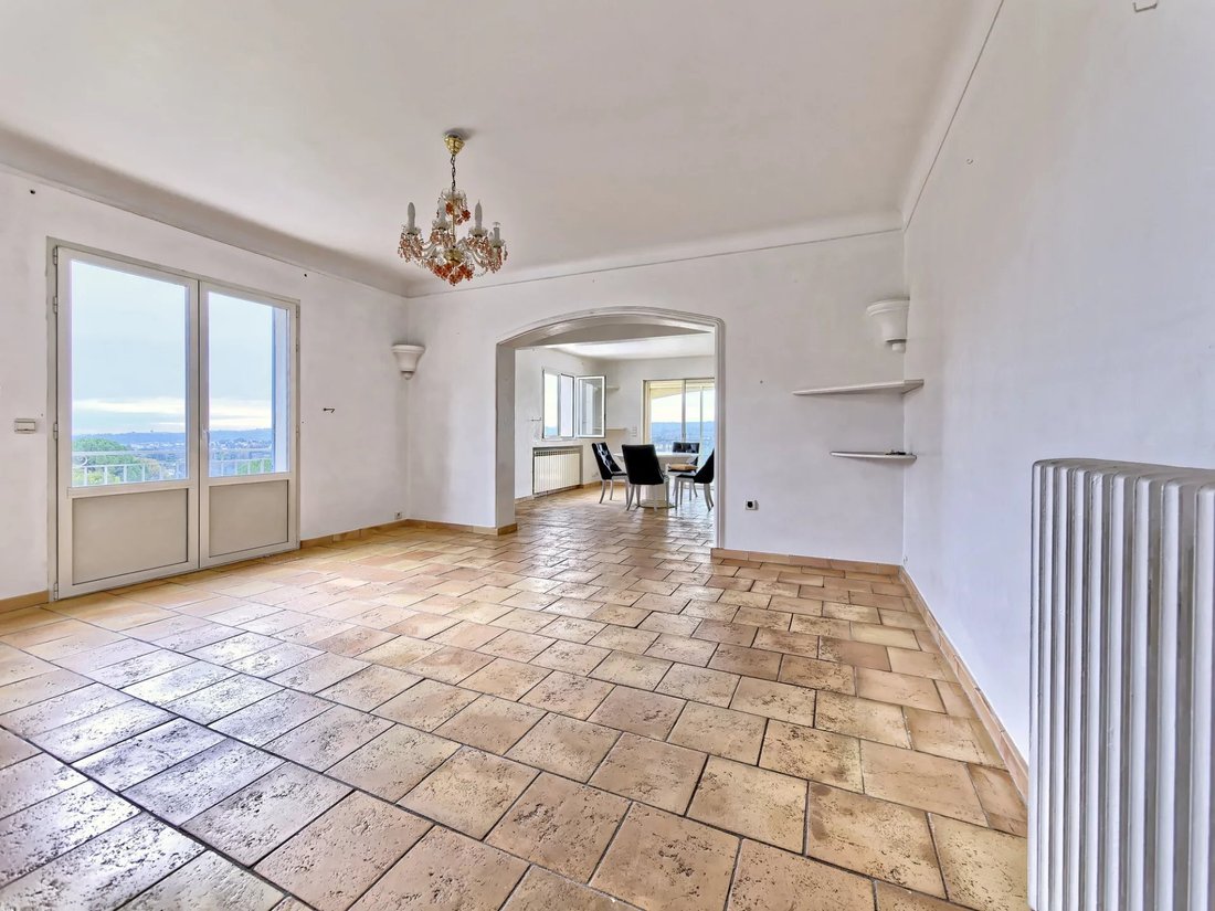 Villa in Saint-Paul-de-Vence, Provence-Alpes-Côte d'Azur, France 5 - 12475908