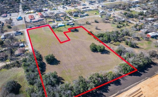Land in Seguin, Texas, United States 1