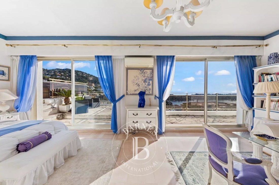 Villa in Nice, Provence-Alpes-Côte d'Azur, France 4 - 12646929