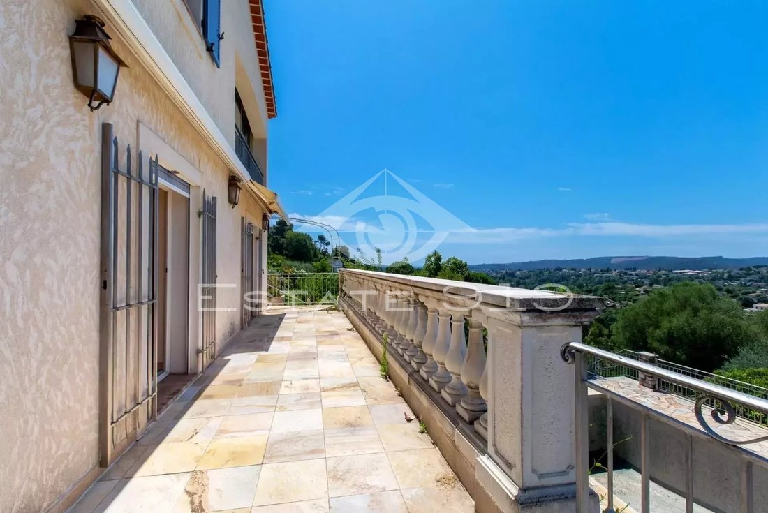 Villa in Saint-Paul-de-Vence, Provence-Alpes-Côte d'Azur, France 2 - 13755996