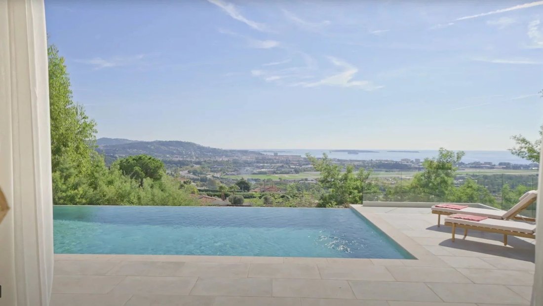 House in Les Termes, Mandelieu-la-Napoule, France 1 - 14948718