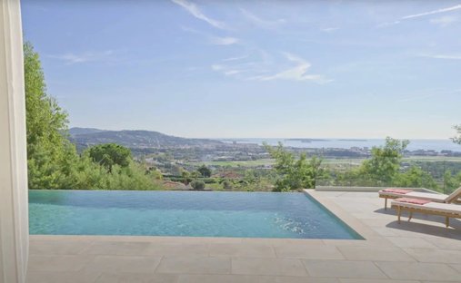 House in Les Termes, Mandelieu-la-Napoule, France 1