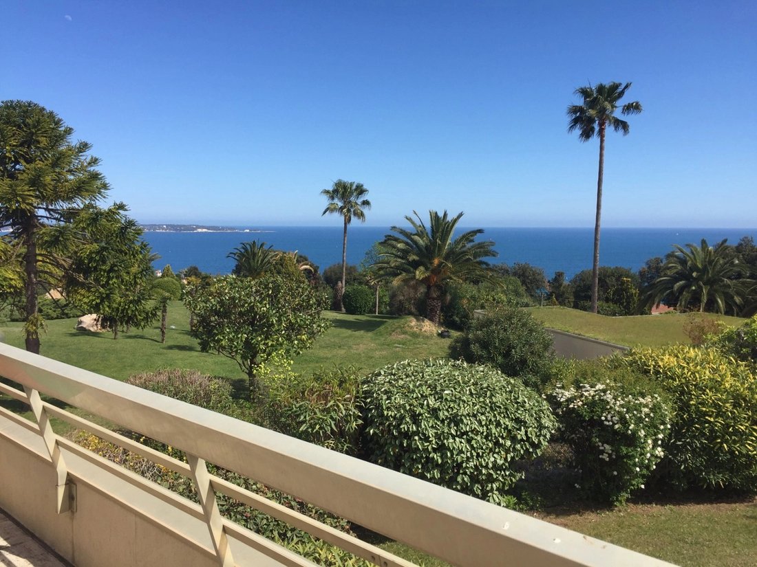 Apartment in Les Paluds-Lauvert, Vallauris, France 3 - 12159084
