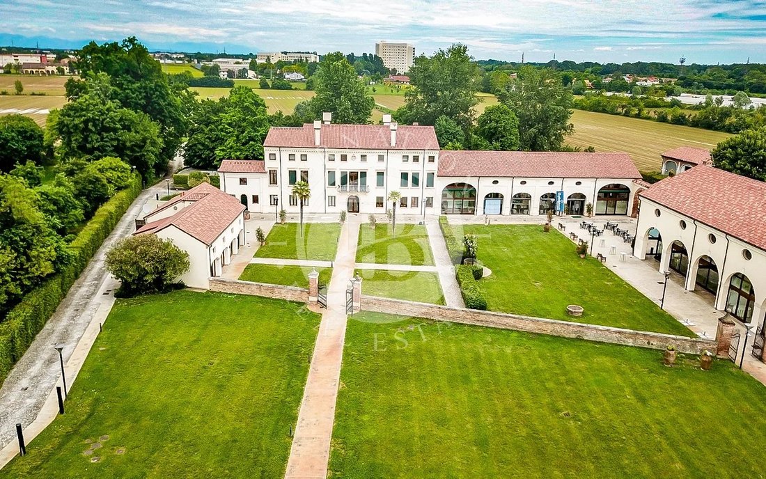 Villa in Piazze, Padua, Italy 1 - 14444019