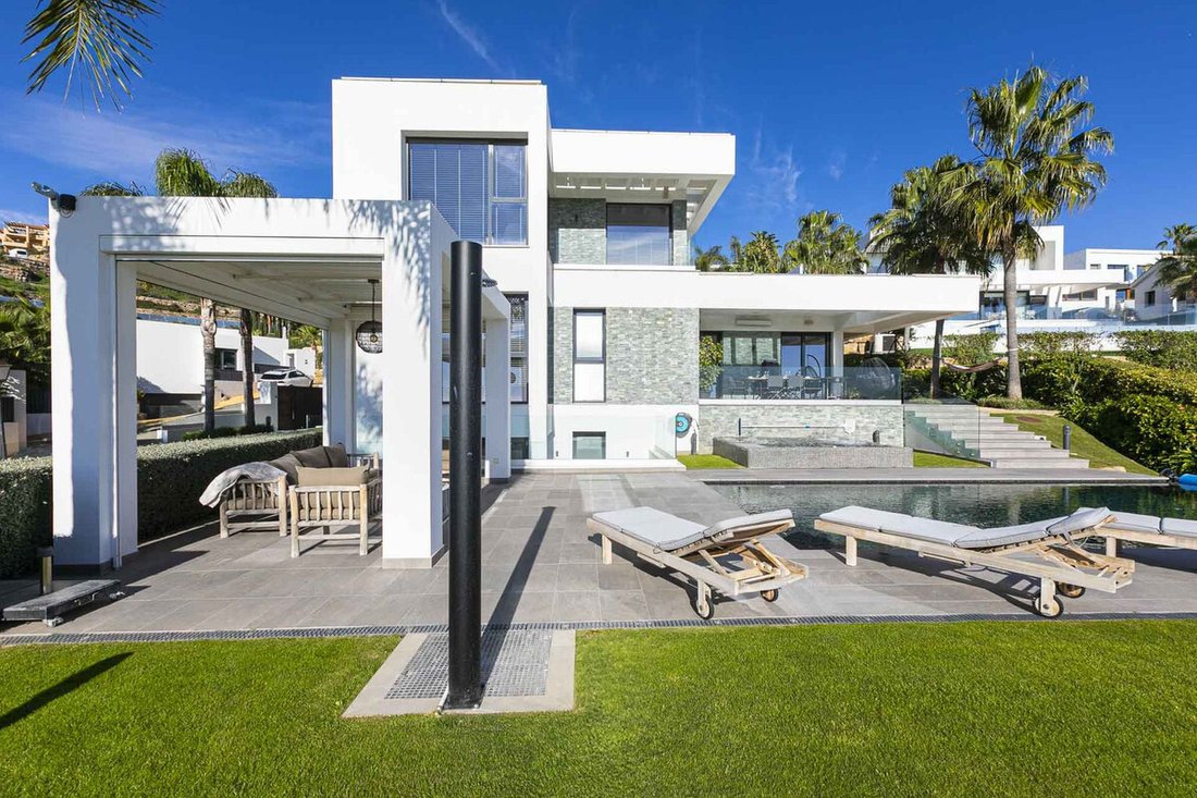 Villa in El Paraíso, Benahavis, Spain 3 - 15171609