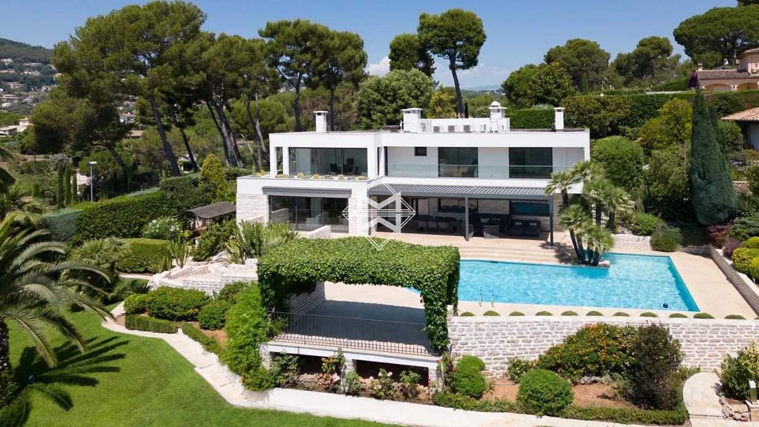 Villa in Saint Maymes-Lauvert, Antibes, France 1 - 14688792