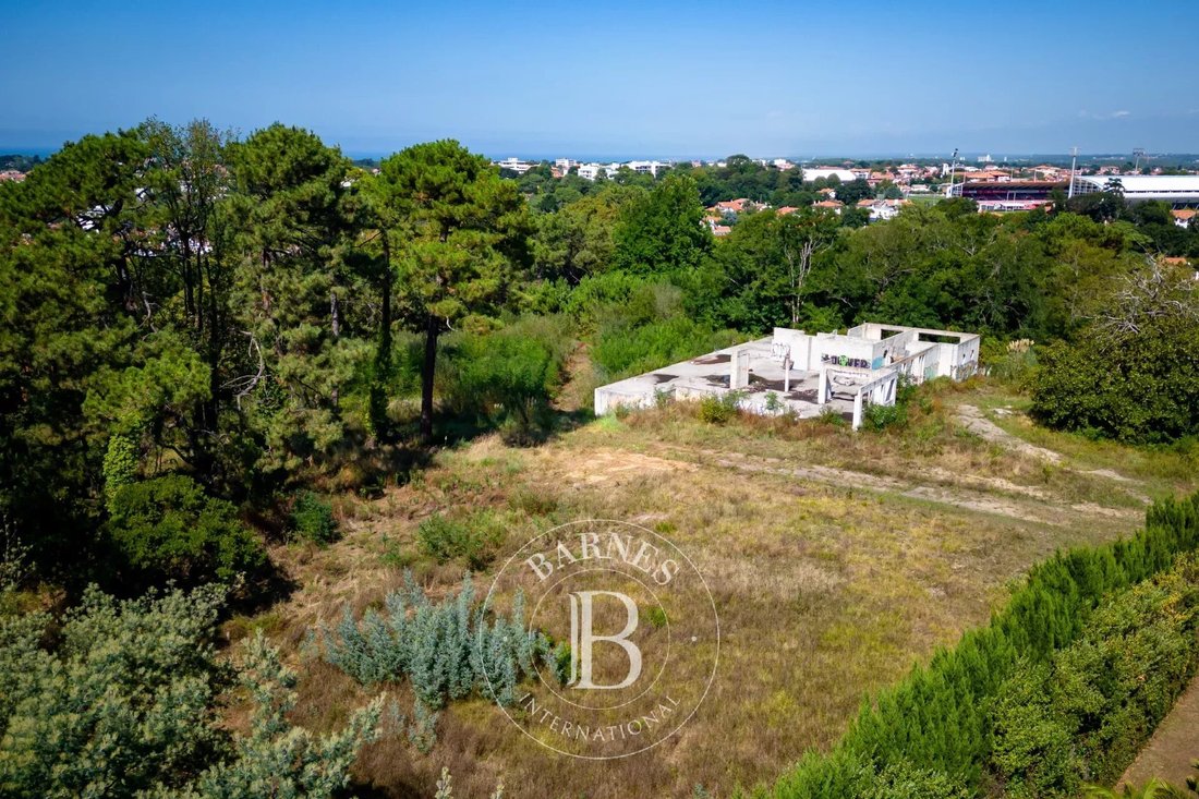 Land in Biarritz, Nouvelle-Aquitaine, France 3 - 12286982