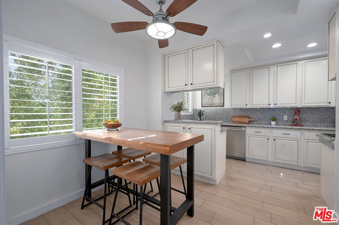 Condo in Beverly Hills, California, United States 5 - 15172406