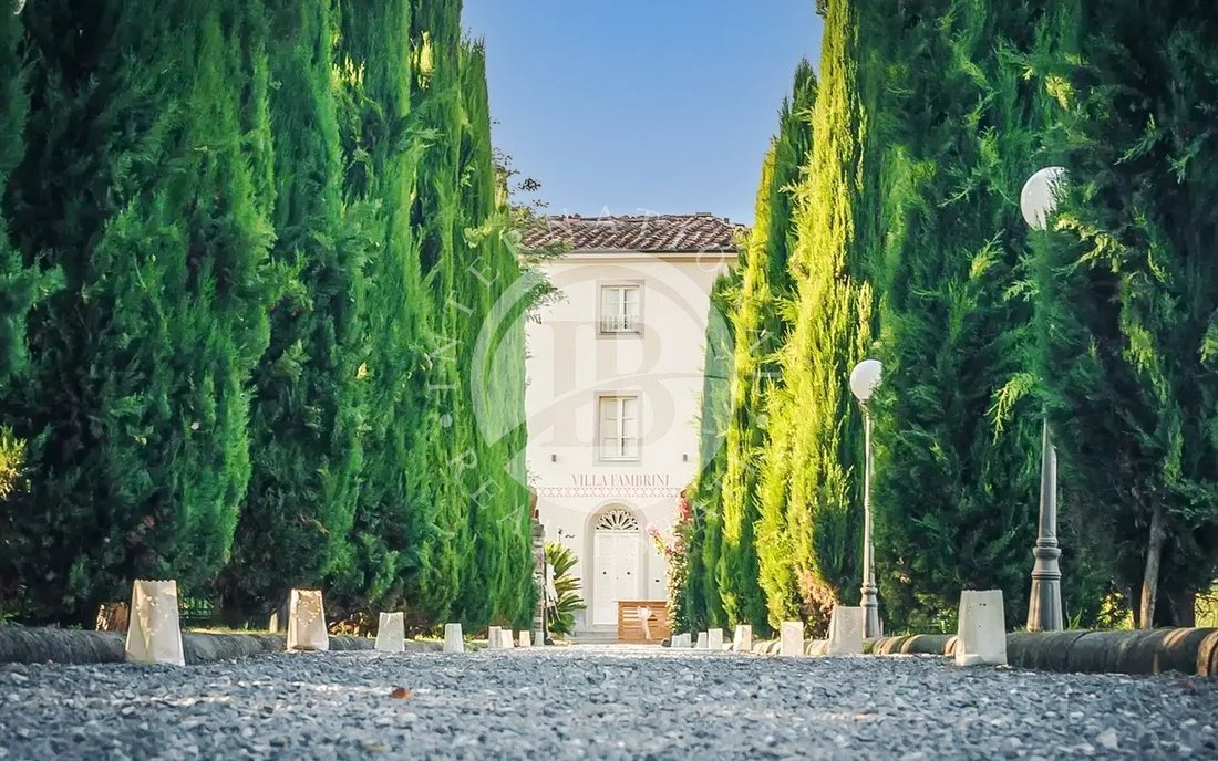 Villa in Historic Center, Lucca, Tuscany 3 - 13912434