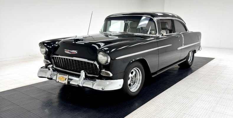 Sedan in Morgantown, United States 1 - 13698960
