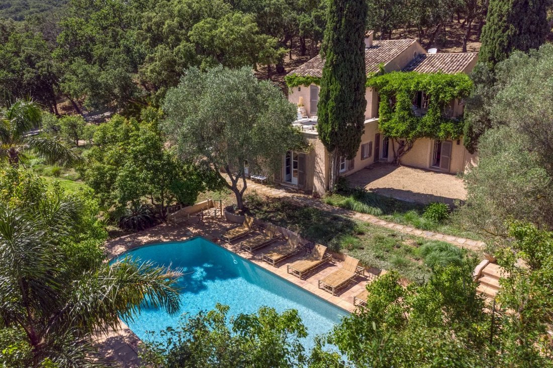 Villa in Grimaud, Provence-Alpes-Côte d'Azur, France 3 - 14350552