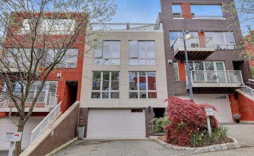 House in Edgewater, New Jersey, United States 1