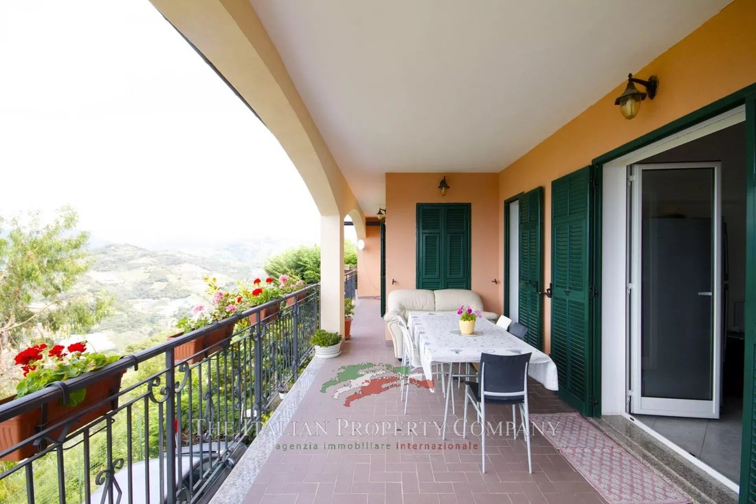 Villa in Vallebona, Liguria, Italy 4 - 11581349