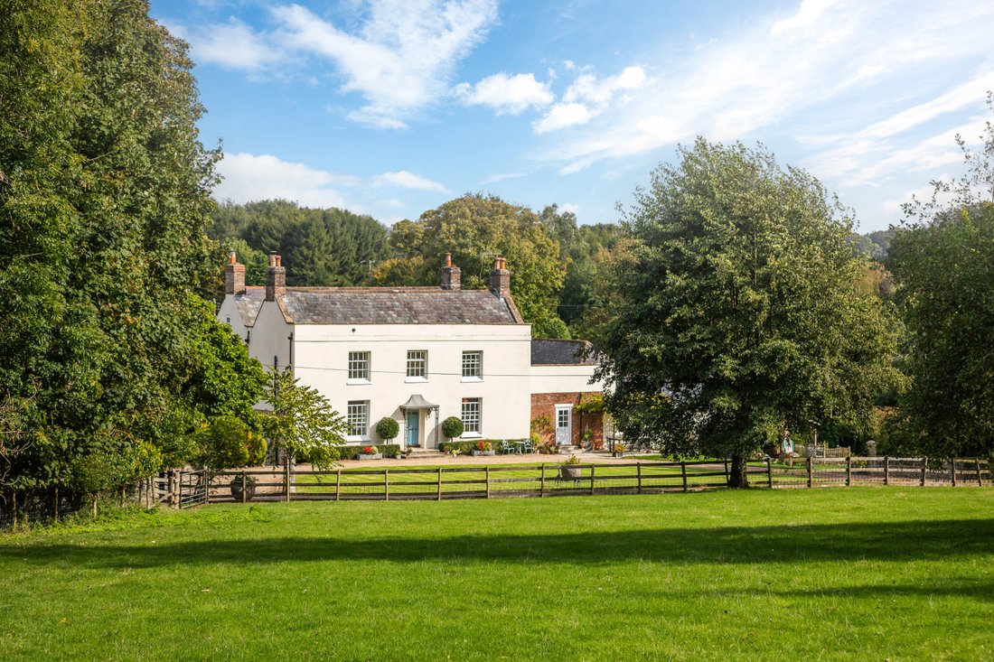 House in Piddletrenthide, England 2 - 15150347