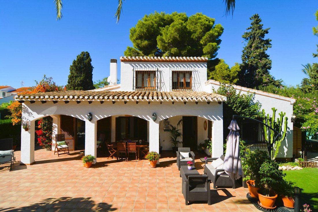 Villa in Dehesa de Campoamor, Orihuela, Valencian Community 1 - 12727951