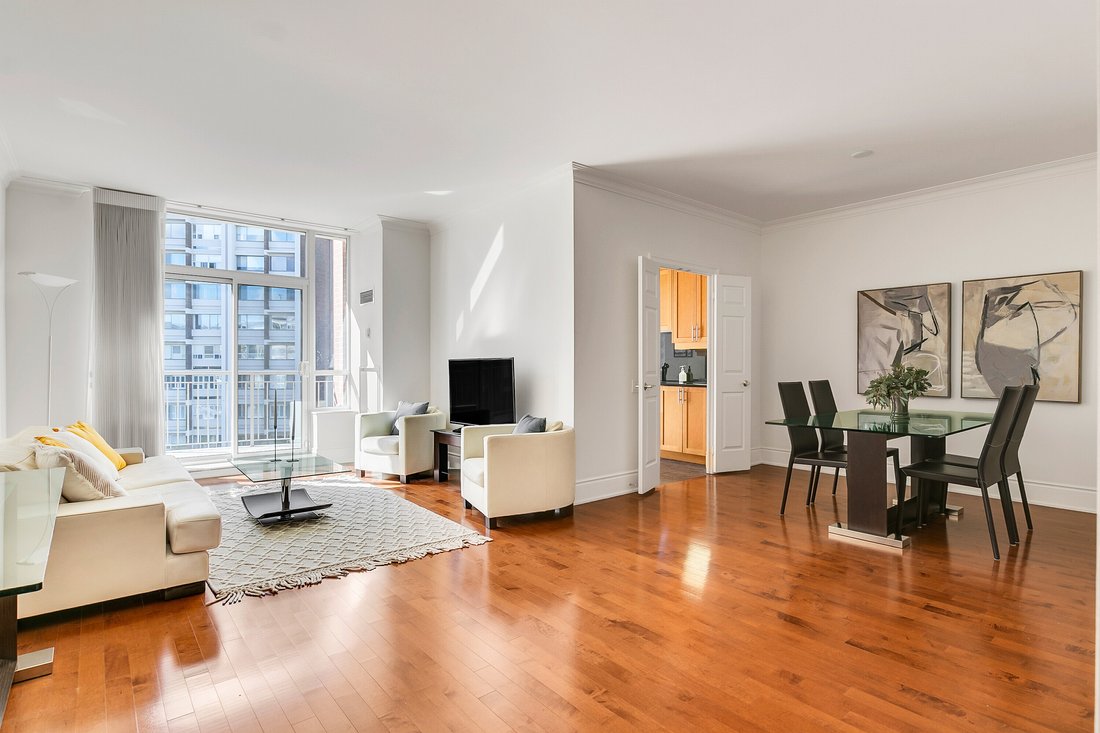 Condo in Toronto, Ontario, Canada 5 - 15172596