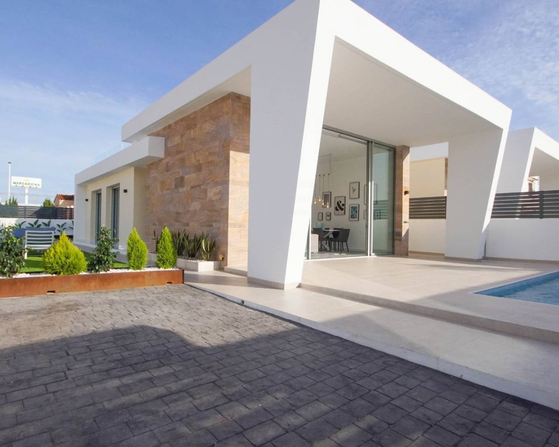 Villa in Torrevieja, Valencian Community, Spain 1 - 12686373