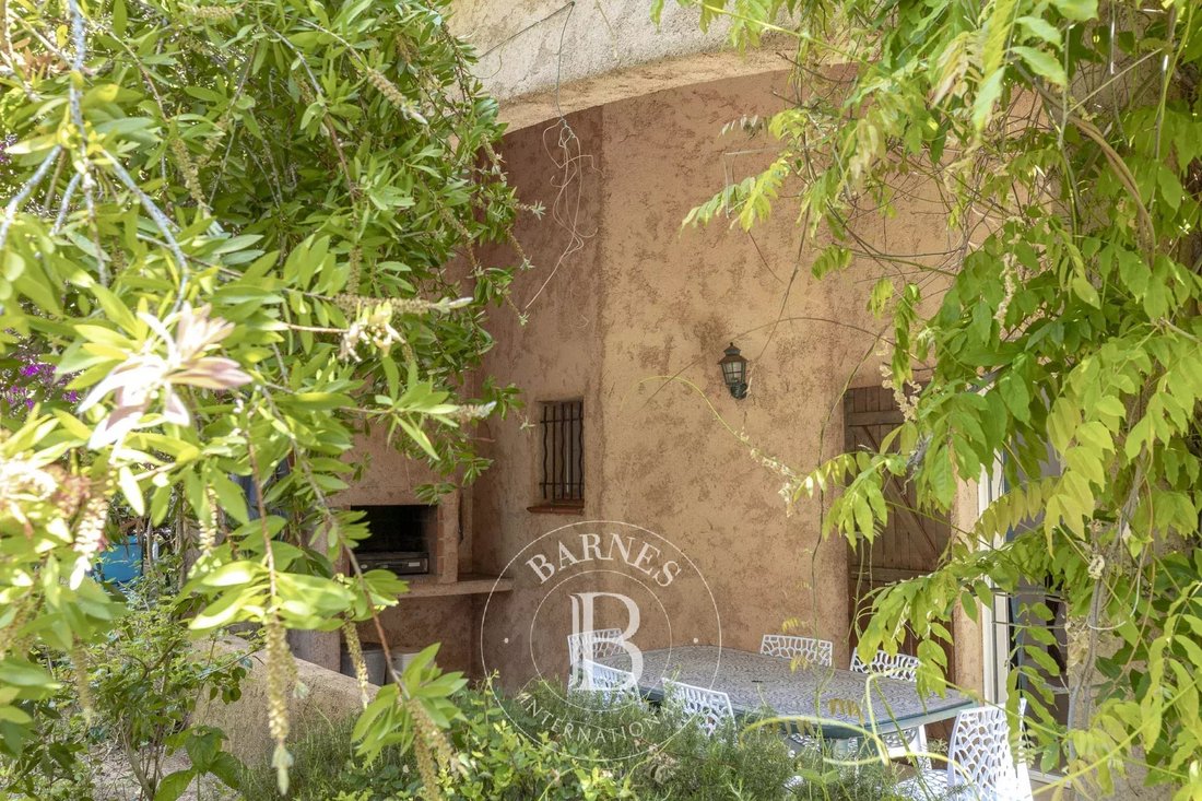 Villa in Sainte-Lucie-de-Porto-Vecchio, Corsica, France 3 - 13896466