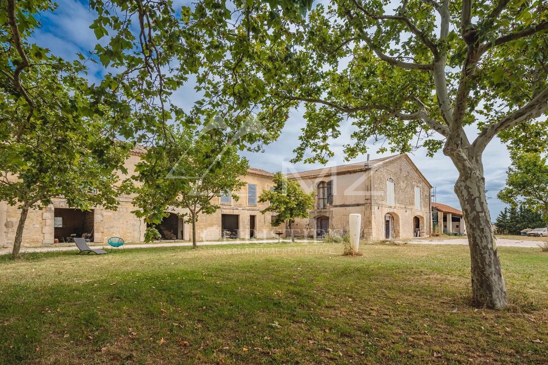 Estate in Campagne, Tarascon, France 3 - 13922087