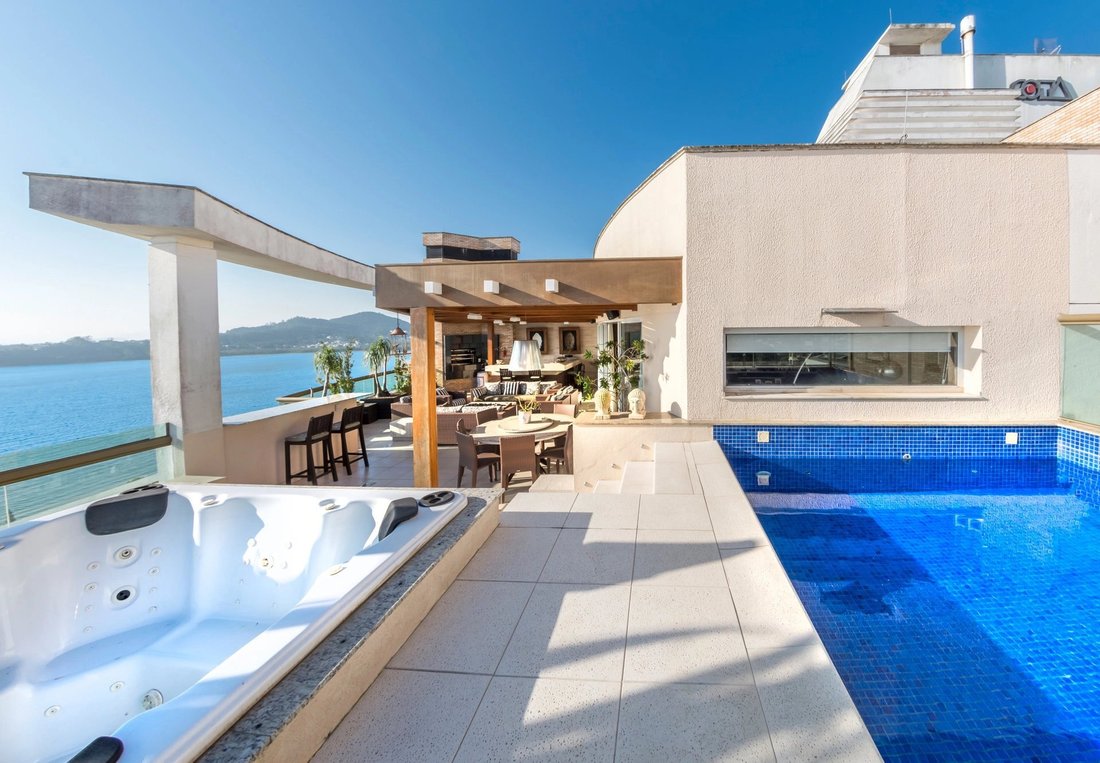Penthouse in Florianópolis, State of Santa Catarina, Brazil 1 - 10995002