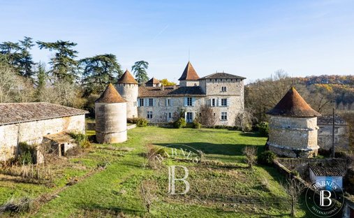 Castillo en Lectoure, Occitania, Francia 1