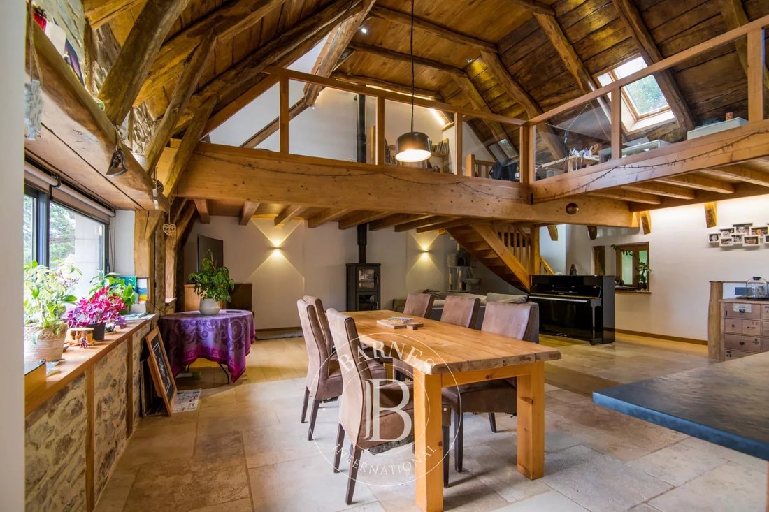 Estate in Severac-le-Chateau, Sévérac d'Aveyron, France 3 - 14393727