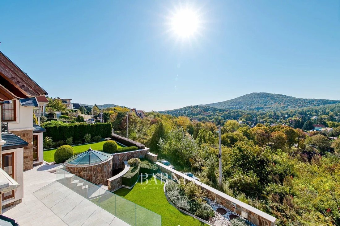Villa in Budapest, Hungary 2 - 11764330