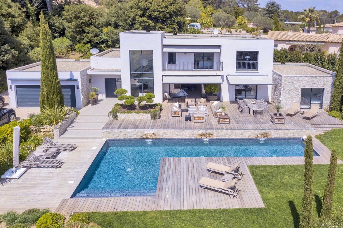 Villa in Mougins, Provence-Alpes-Côte d'Azur, France 1 - 12112377