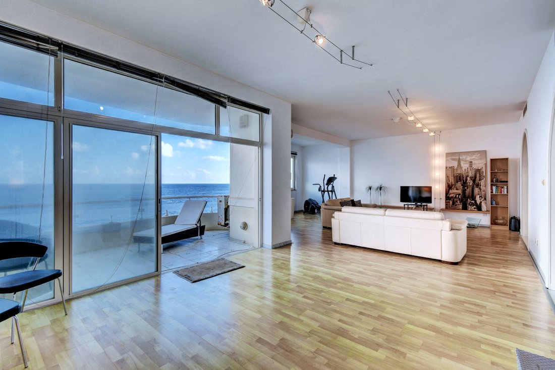 Apartment in Sliema, Malta 5 - 15176528