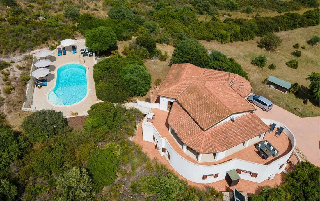 Villa en Alguer, Cerdeña, Italia 1 - 15176360