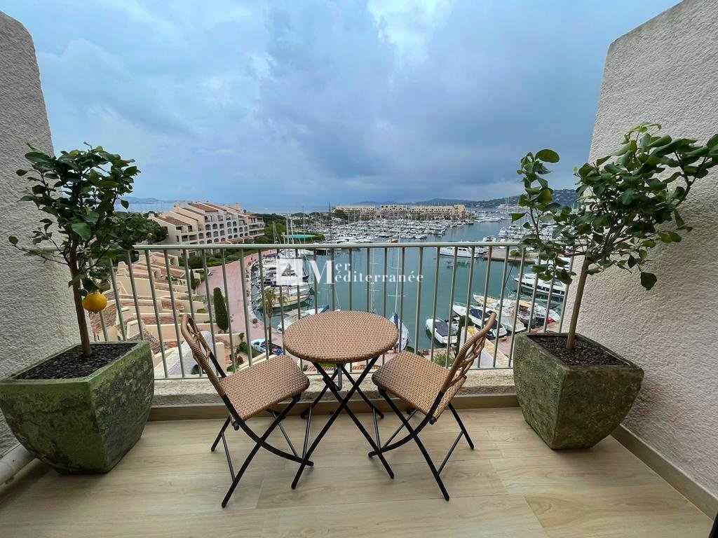 Apartment in Est, Cogolin, France 2 - 15178426