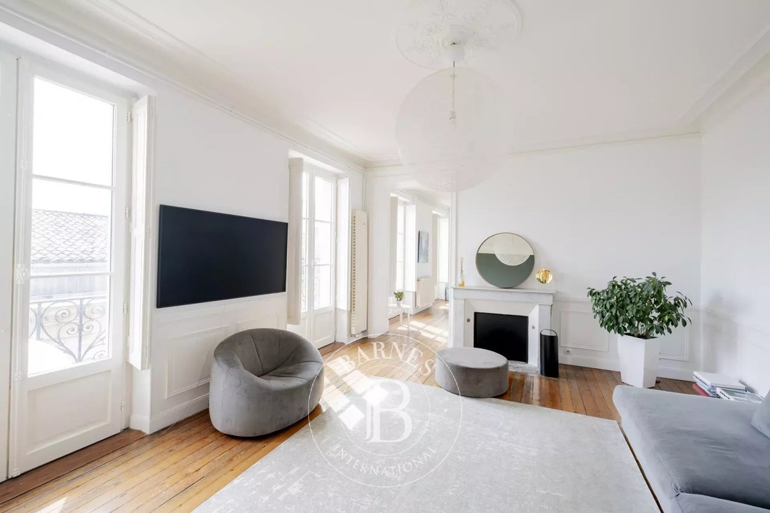 Apartment in Hôtel de Ville-Quinconce-Saint Seurin-Fondaudège, Bordeaux, France 1 - 14282856