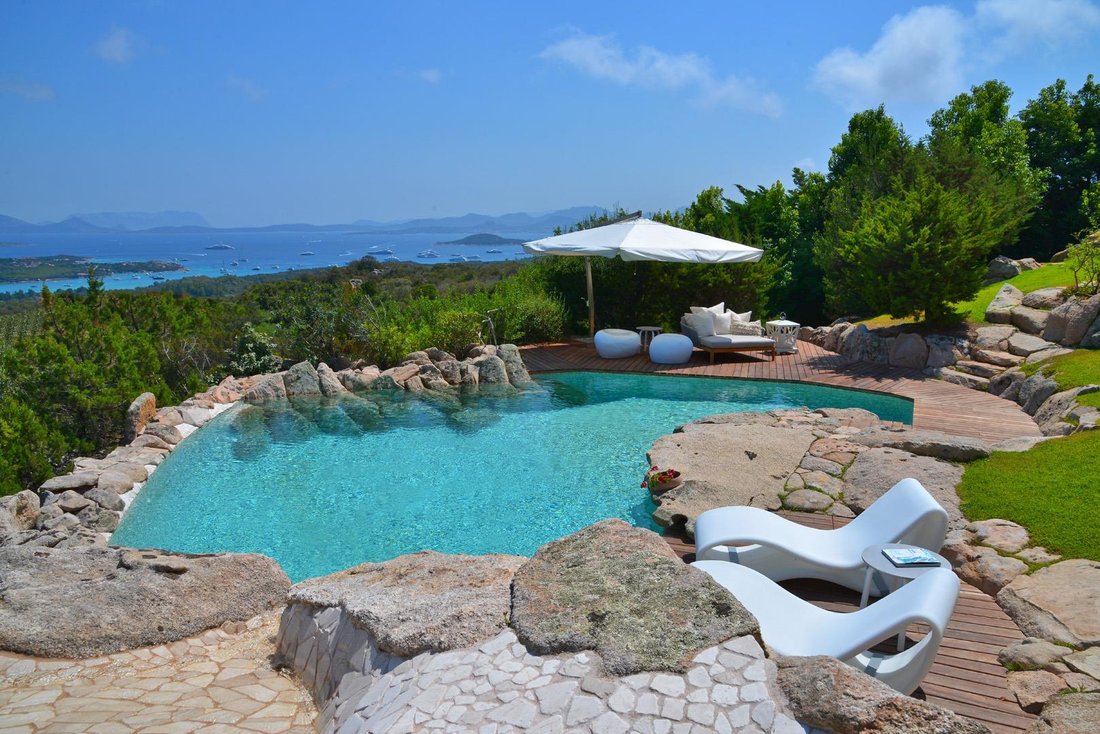 Villa in Marina di Porto Cervo, Porto Cervo, Italien 1 - 11177406
