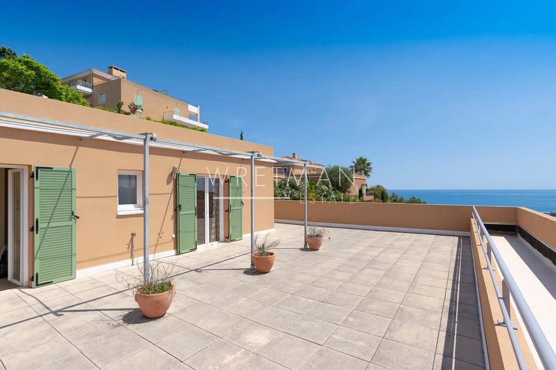 Villa in Nice, Provence-Alpes-Côte d'Azur, France 1 - 10979056