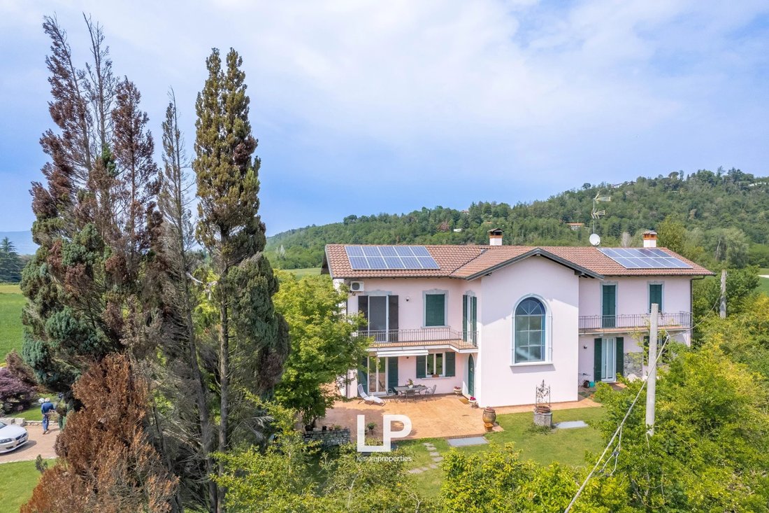 Villa in Sesto Calende, Lombardy, Italy 3 - 13027786