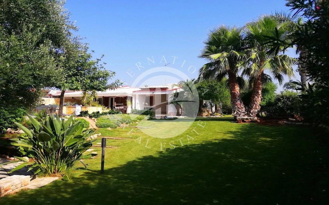 Villa in Center, Monopoli, Italy 2 - 14277294