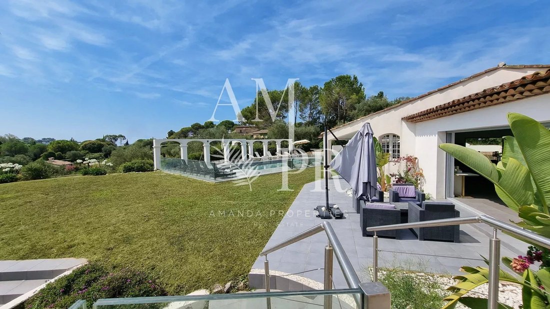 Villa in Mougins, Provence-Alpes-Côte d'Azur, France 5 - 14495811