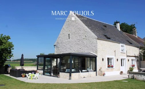 House in Senlis, Hauts-de-France, France 1