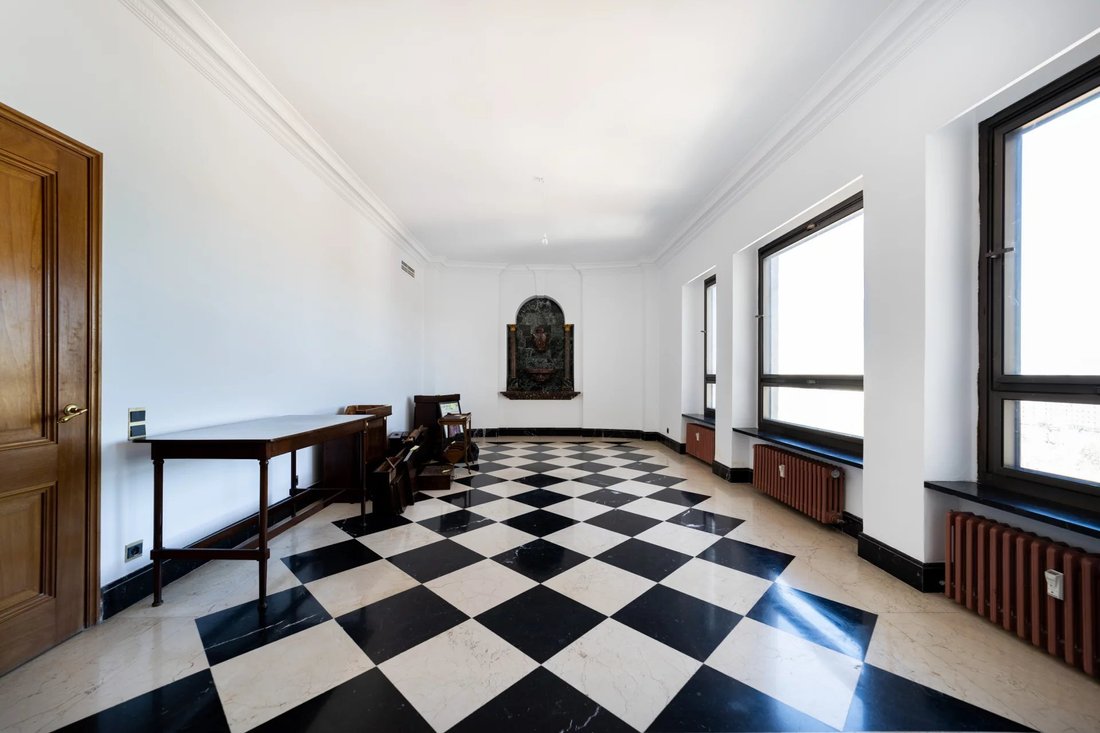 Apartment in Chamberí, Community of Madrid, Spain 2 - 14284822