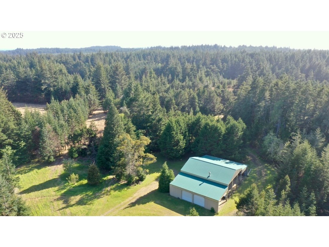 Farm Ranch in Port Orford, Oregon, United States 1 - 15177007